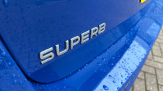 Skoda Superb 2.0 TDI 193 Laurin + Klement 4X4 5dr DSG Diesel Estate